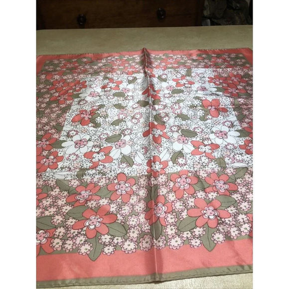 Vintage 1960s 100% Polyester Coral Floral Vena Scarf 22” - Picture 2 of 7